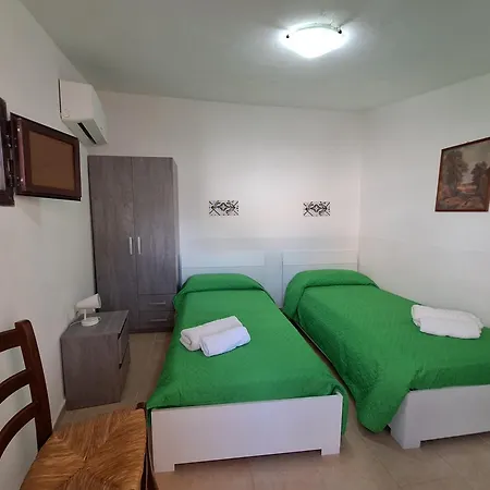 Apartment La Casa Della Nonna Lucia Syrakus